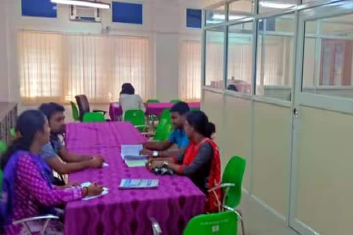 Satyapriya Roy College of Education campus in Kolkata, West Bengal, India — photo 2