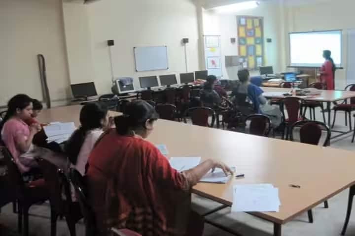 Satyapriya Roy College of Education campus in Kolkata, West Bengal, India — photo 3