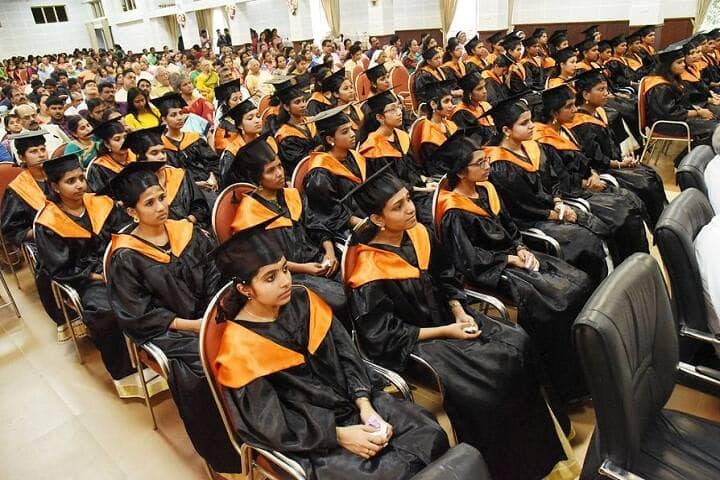 Lisie College of Nursing campus in Ernakulam, Kerala, India — photo 4