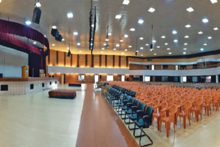 Dev Sanskriti Vishwavidyalaya campus in Haridwar, Uttarakhand, India — photo 6