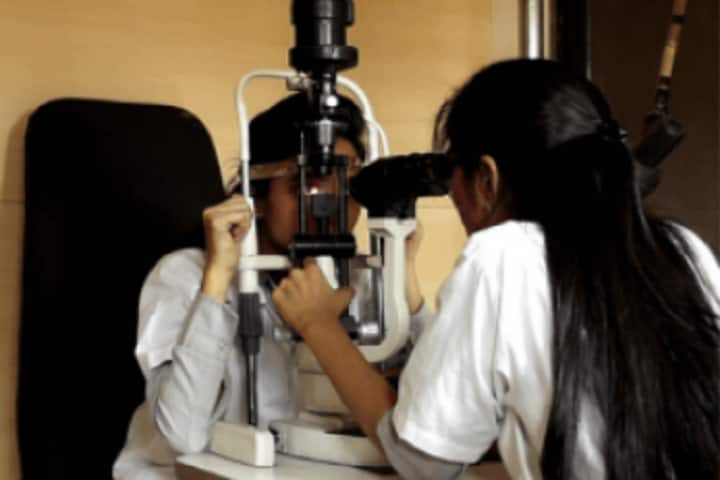 Hari Jyot College of Optometry campus in Navsari, Gujarat, India — photo 3