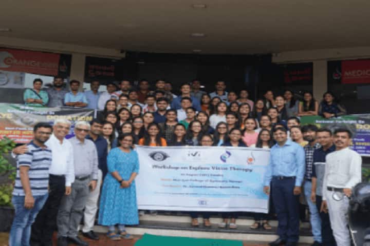 Hari Jyot College of Optometry campus in Navsari, Gujarat, India — photo 5