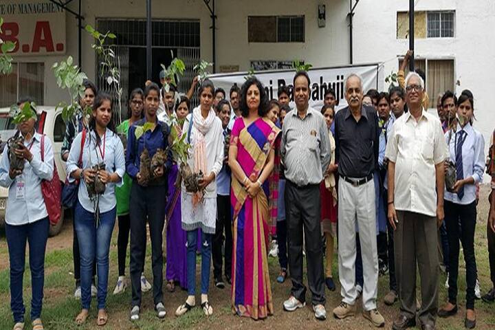 Government Autonomous Mankunwar Bai Arts and Commerce College for Women campus in Jabalpur, Madhya Pradesh, India — photo 4
