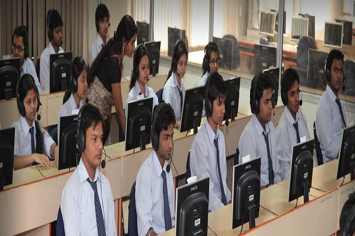 GNIOT Greater Noida campus in Greater Noida, Uttar Pradesh, India — photo 5