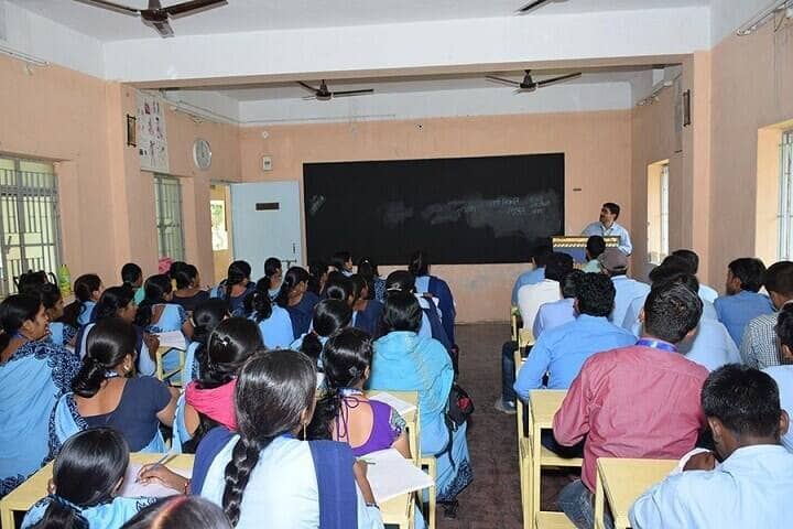 St Joseph's Mishri Singh Vishwamohinee Memorial Teachers' Training College campus in Samastipur, Bihar, India — photo 5