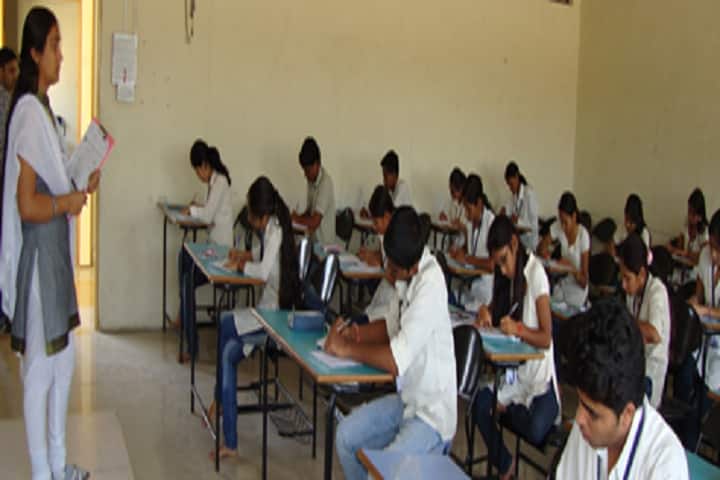 Rajmata Jijau Shikshan Prasarak Mandal's Institute of Pharmacy campus in Pune, Maharashtra, India — photo 1