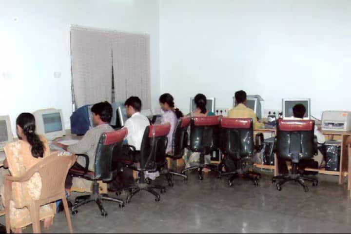 KLE Society's College of Education campus in Hubli, Karnataka, India — photo 3