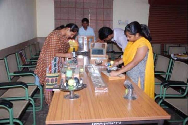KLE Society's College of Education campus in Hubli, Karnataka, India — photo 4