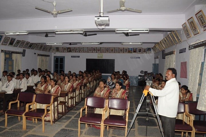 BVVS College of Education campus in Bagalkot, Karnataka, India — photo 2