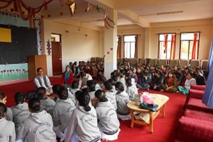 Modern Education College campus in Shimla, Himachal Pradesh, India — photo 2