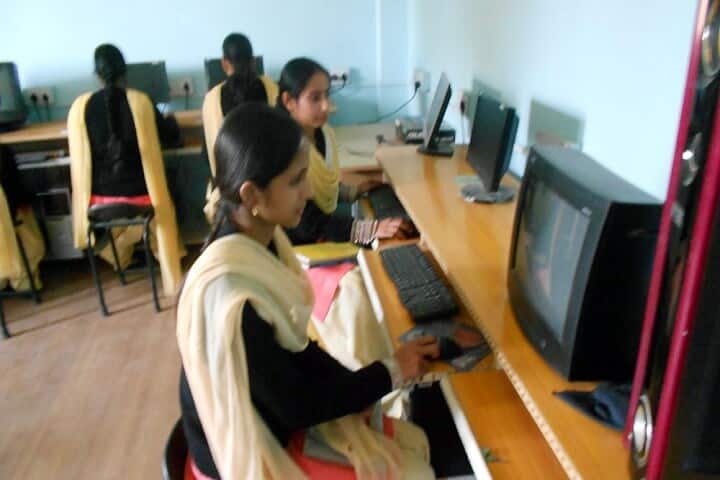 Vijay Vallabh College of Education campus in Hamirpur, Himachal Pradesh, India — photo 2