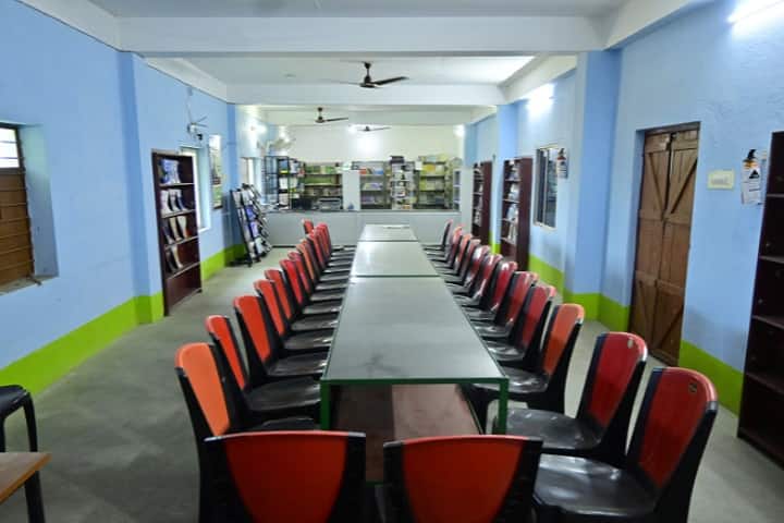 SKM Institute of Pharmaceutical Sciences and Research campus in Lohapur, West Bengal, India — photo 6
