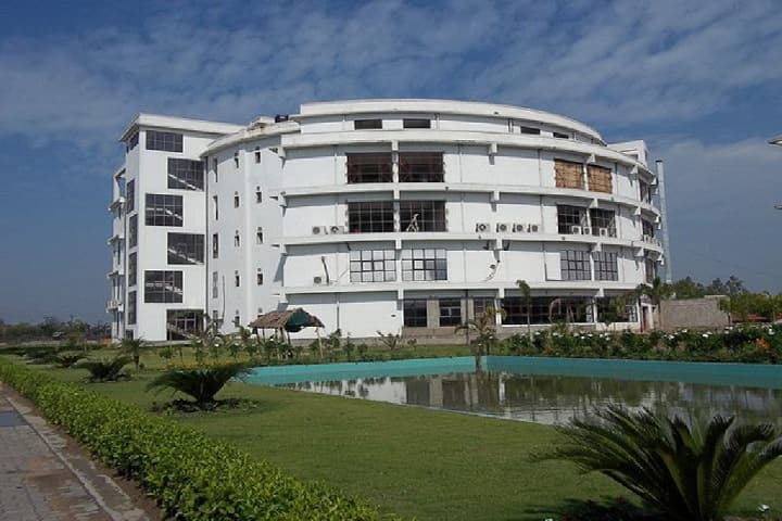 Haldia Institute of Pharmacy campus in Haldia, West Bengal, India — photo 1