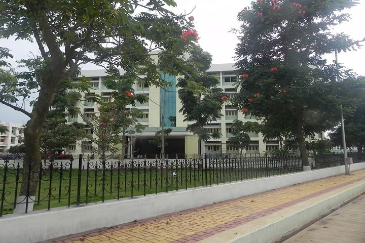 KK Wagh College of Agricultural Engineering and Technology campus in Nashik, Maharashtra, India — photo 1