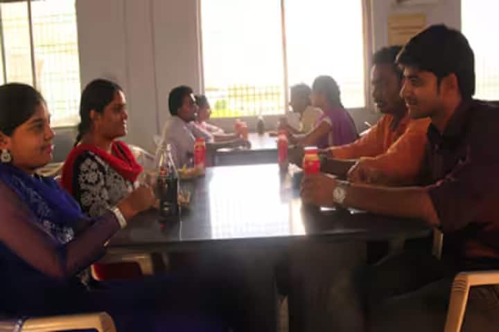 Sri Mittapalli College of Engineering campus in Guntur, Andhra Pradesh, India — photo 5