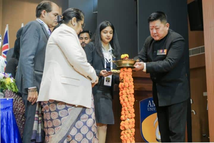 Amity University campus in Noida, Uttar Pradesh, India — photo 4