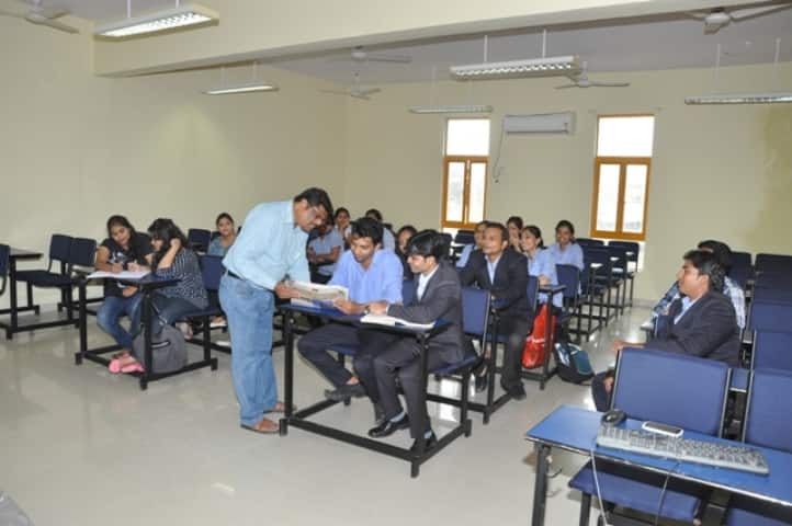 Dr GD Pol Foundations YMT Homoeopathic Medical College Hospital campus in Navi Mumbai, Maharashtra, India — photo 4