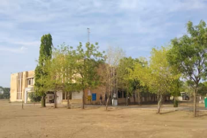 Government College campus in Dewas, Madhya Pradesh, India — photo 6