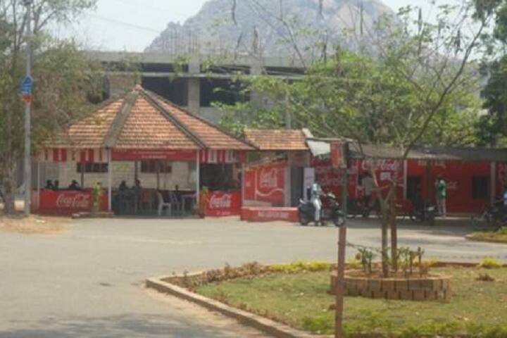 SJM College of Pharmacy campus in Chitradurga, Karnataka, India — photo 4
