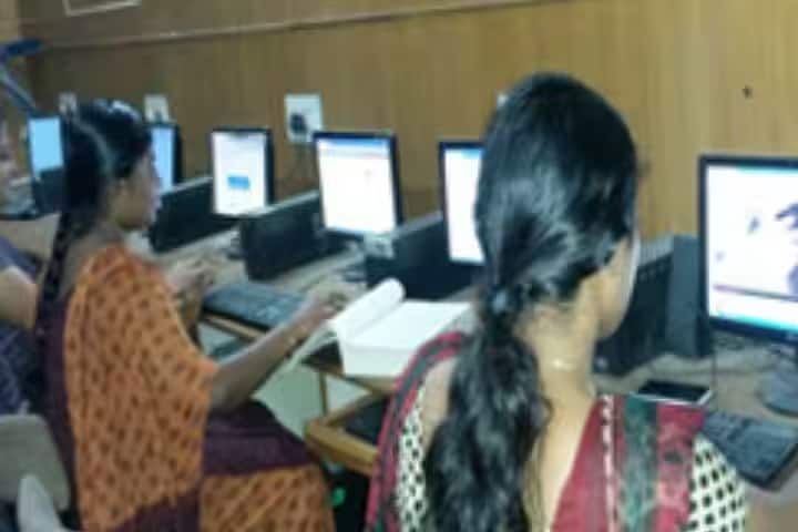 Kamala Krishna Royale Nursing College campus in Bangalore, Karnataka, India — photo 2