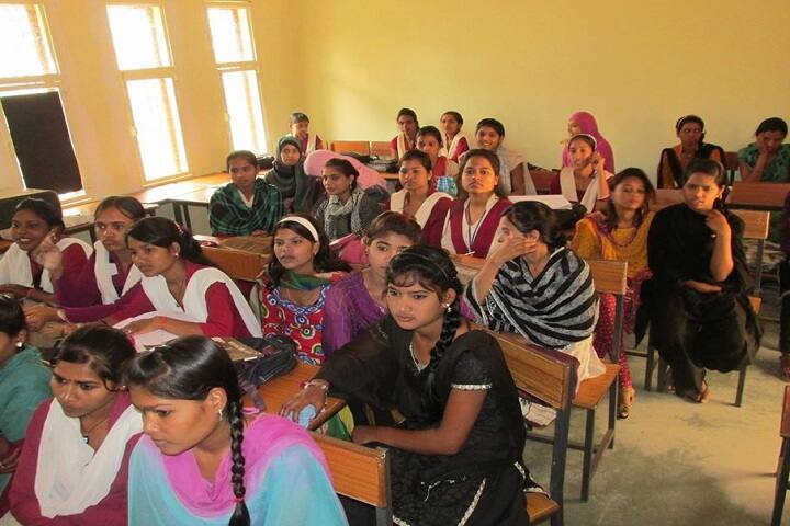 Government Girls College campus in Raisen, Madhya Pradesh, India — photo 2