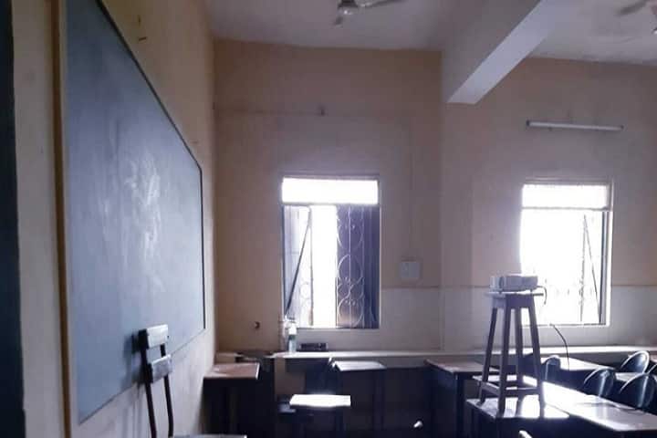 Maharaja Bhoj Government PG College campus in Dhar, Madhya Pradesh, India — photo 4