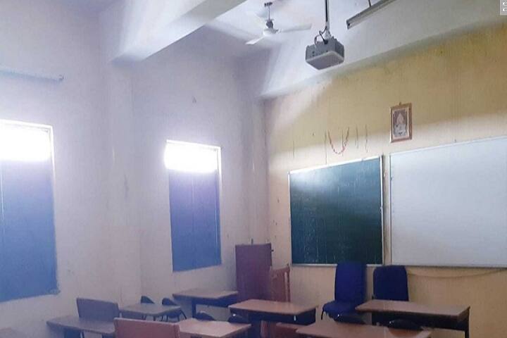 Maharaja Bhoj Government PG College campus in Dhar, Madhya Pradesh, India — photo 5