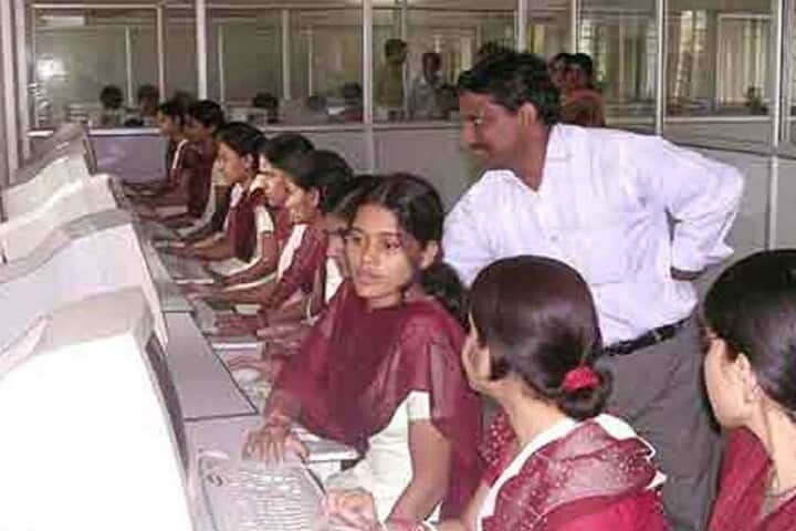 Lal Bahadur Shastri Mahila TT College campus in Jaipur, Rajasthan, India — photo 3