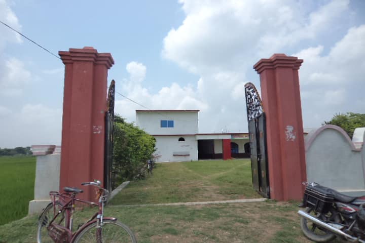 Soniya Mahila Mahavidyalaya campus in Deoria, Uttar Pradesh, India — photo 1