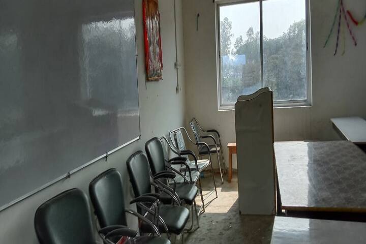 Soniya Mahila Mahavidyalaya campus in Deoria, Uttar Pradesh, India — photo 4