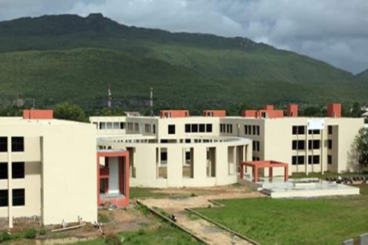 Dr Subhash University, Junagadh campus in Junagadh, Gujarat, India