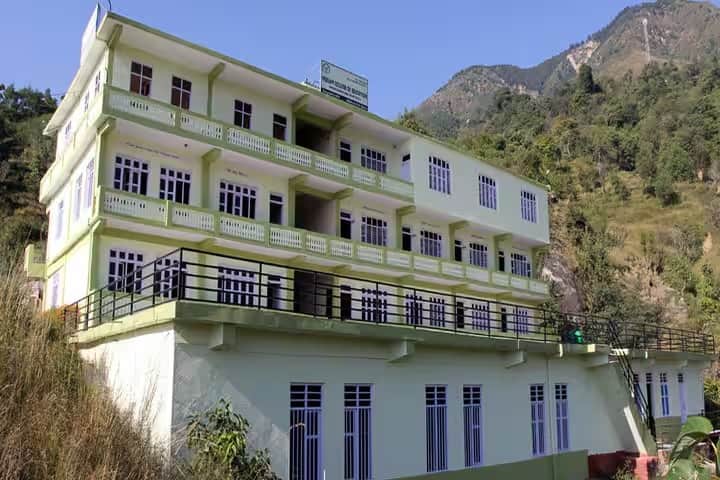 Neelam College of Education campus in Mandi, Himachal Pradesh, India — photo 1