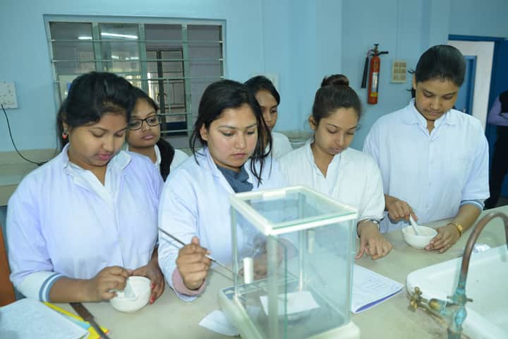 Calcutta Institute of Pharmaceutical Technology and Allied Health Sciences campus in Howrah, West Bengal, India — photo 3