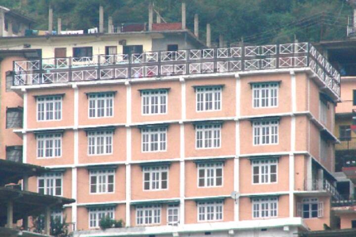 HP College of Education campus in Shimla, Himachal Pradesh, India — photo 6