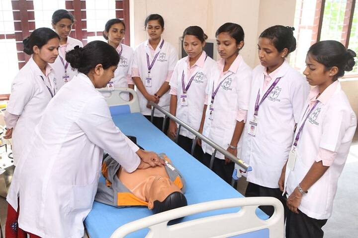 Little Flower College of Nursing campus in Ernakulam, Kerala, India — photo 4