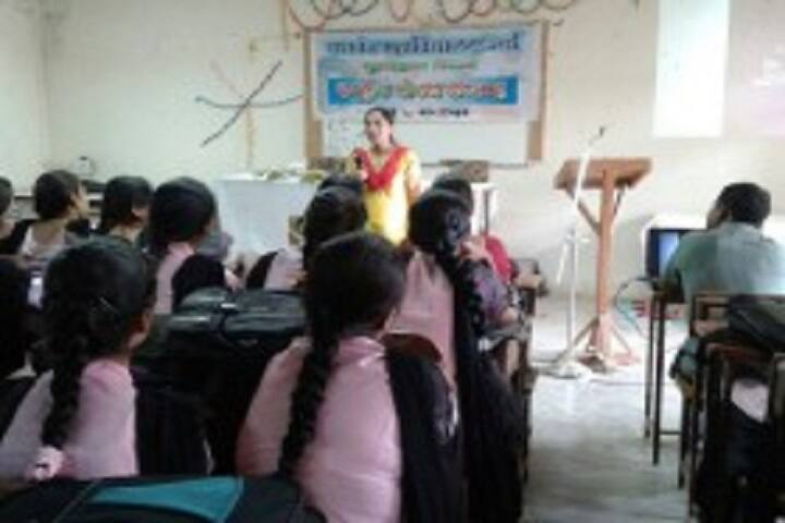Yeshwant Mahavidyalaya campus in Wardha, Maharashtra, India — photo 4