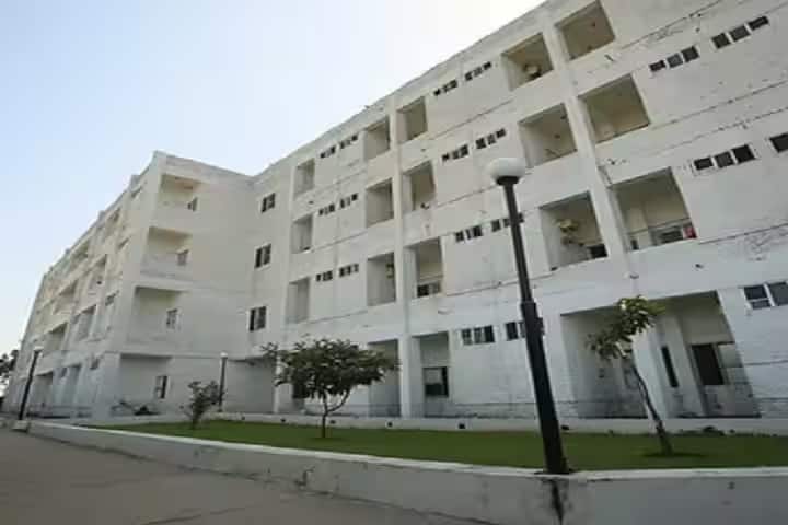 Kular College of Nursing campus in Khanna, Punjab, India — photo 6