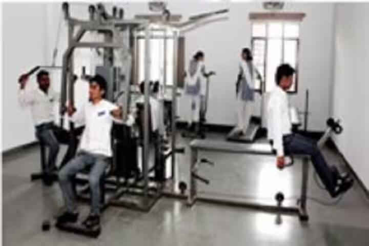 Hillary Clinton Nursing School campus in Saharanpur, Uttar Pradesh, India — photo 5