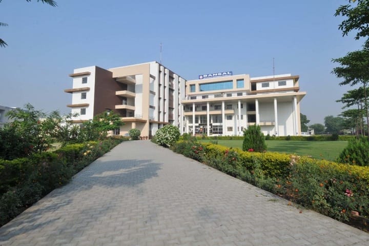 Bansal Institute of Engineering and Technology campus in Lucknow, Uttar Pradesh, India — photo 1