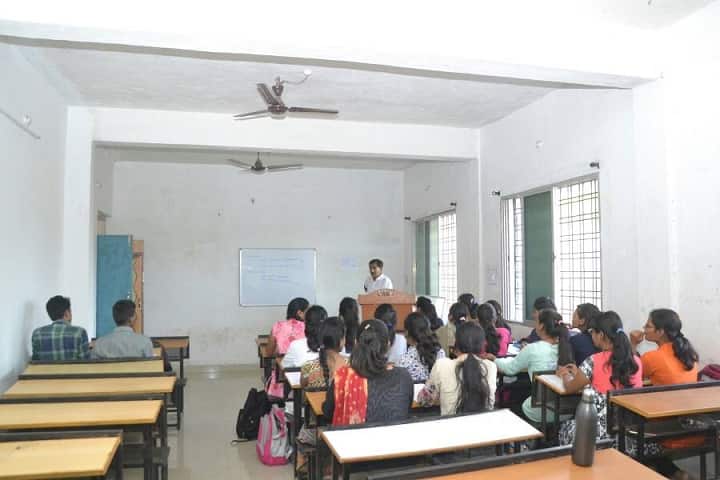 Gramin Ayurved Mahavidyalaya campus in Akola, Maharashtra, India — photo 2