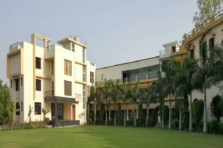 Drona College of Education campus in Gurgaon, Haryana, India — photo 1