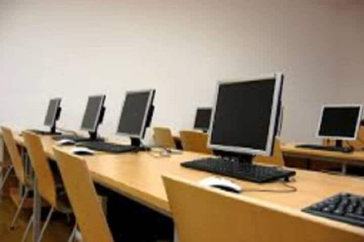 Shri Swaminarayan Gurukul B Ed College campus in Palanpur, Gujarat, India — photo 3