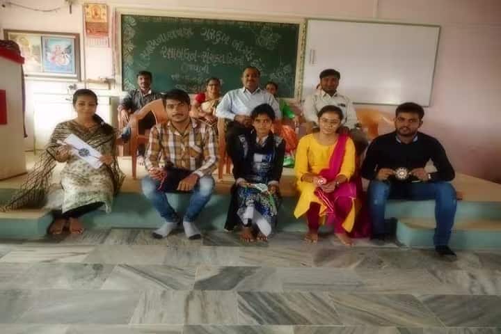 Shri Swaminarayan Gurukul B Ed College campus in Palanpur, Gujarat, India — photo 4