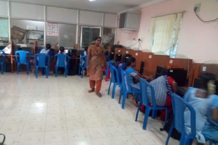 Government Degree College for Women campus in Srikalahasti, Andhra Pradesh, India — photo 3