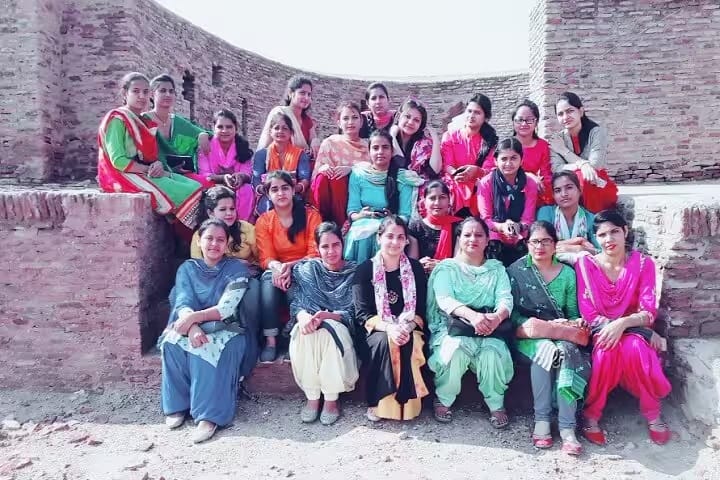 Saraswati Shikshan Sadan Mahila Shikshak Prashikshan Mahavidyalaya campus in Sri Ganganagar, Rajasthan, India — photo 4
