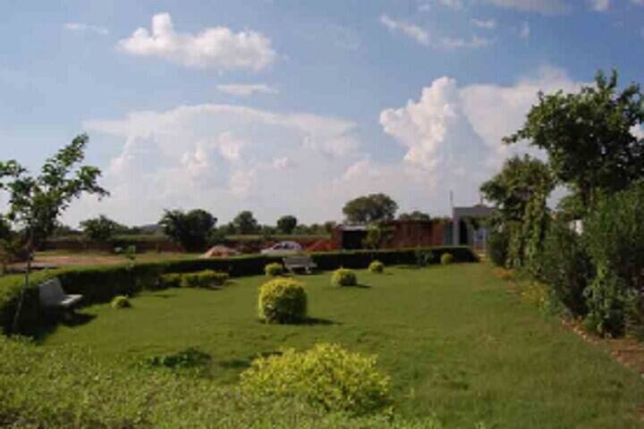 Saraswati College of Education campus in Bhiwani, Haryana, India — photo 2