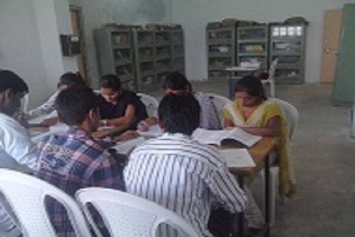 Siddhivinayak College of Pharmacy campus in Warora, Maharashtra, India — photo 6