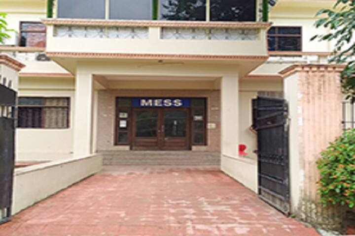 Siddhartha Institute of Pharmacy campus in Dehradun, Uttarakhand, India — photo 6