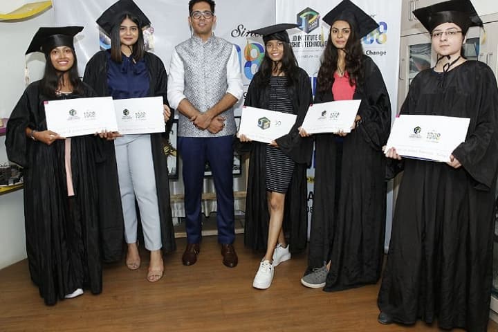 JD Institute of Fashion Technology campus in Vadodara, Gujarat, India — photo 4