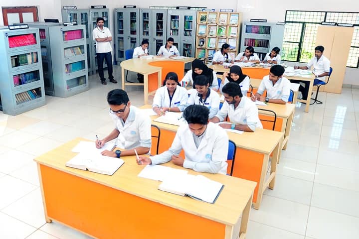 Rajiv Gandhi Institute of Pharmacy campus in Thrikaripur, Kerala, India — photo 3